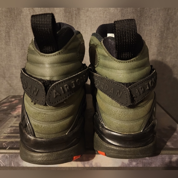 NIKE AIR Jordan 8 Retro "Take Flight Undefeated" GS Size 5.5 M / 7 W Jordan 8s - Picture 5 of 7
